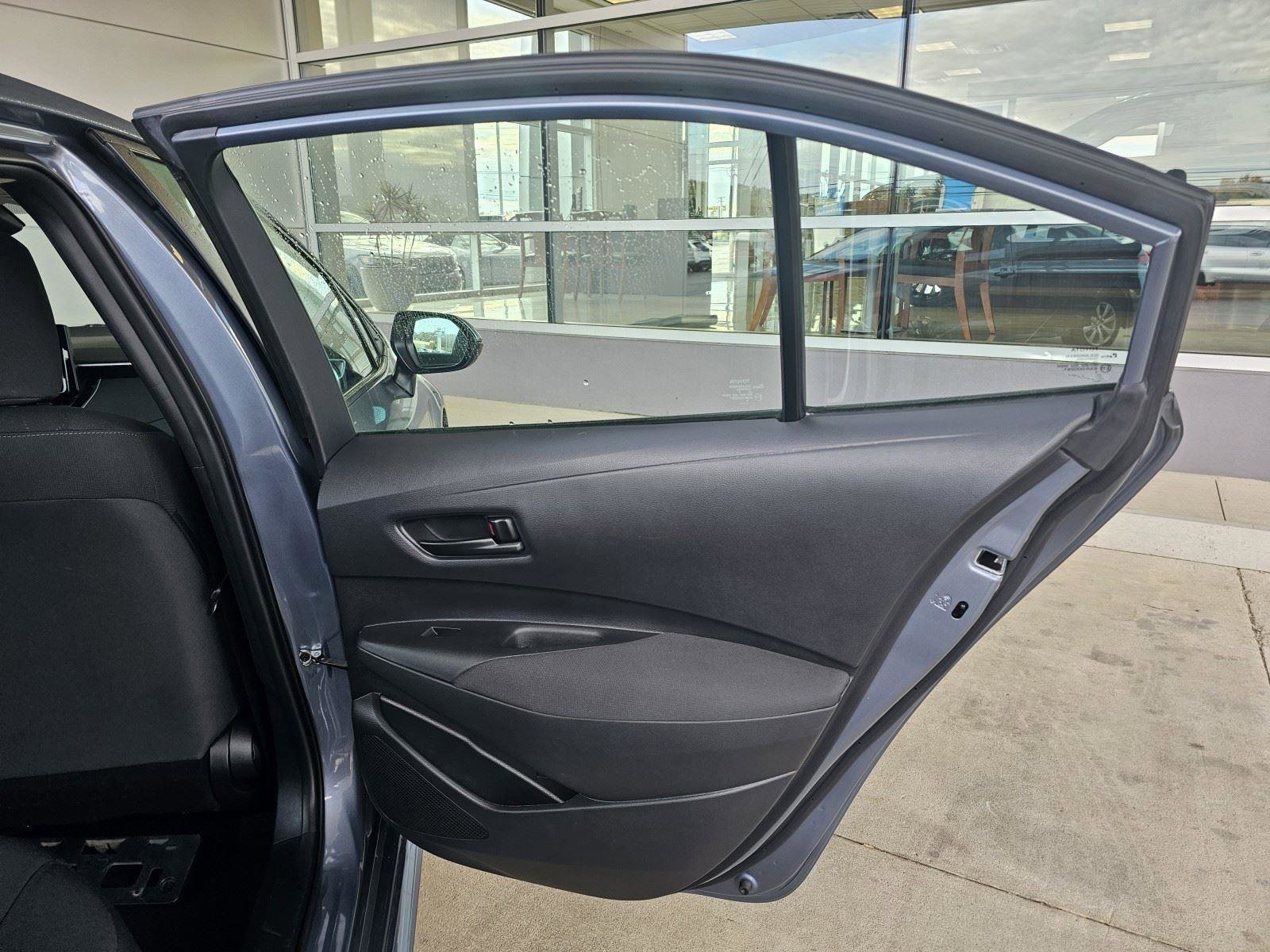 Used 2023 Toyota Corolla LE image 14