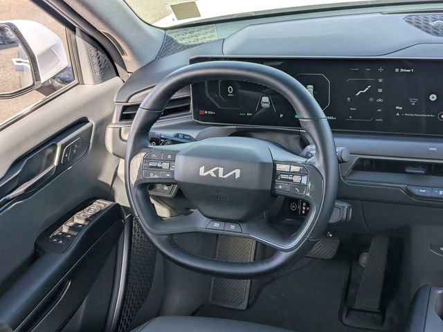 Used 2025 Kia EV9 Wind image 15