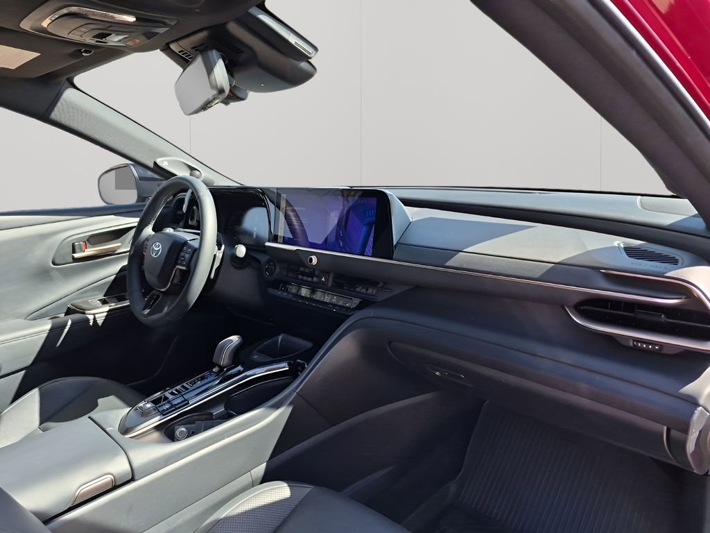 Used 2025 Toyota Crown Signia w/ Advanced Technology Package AWD/4WD image 15