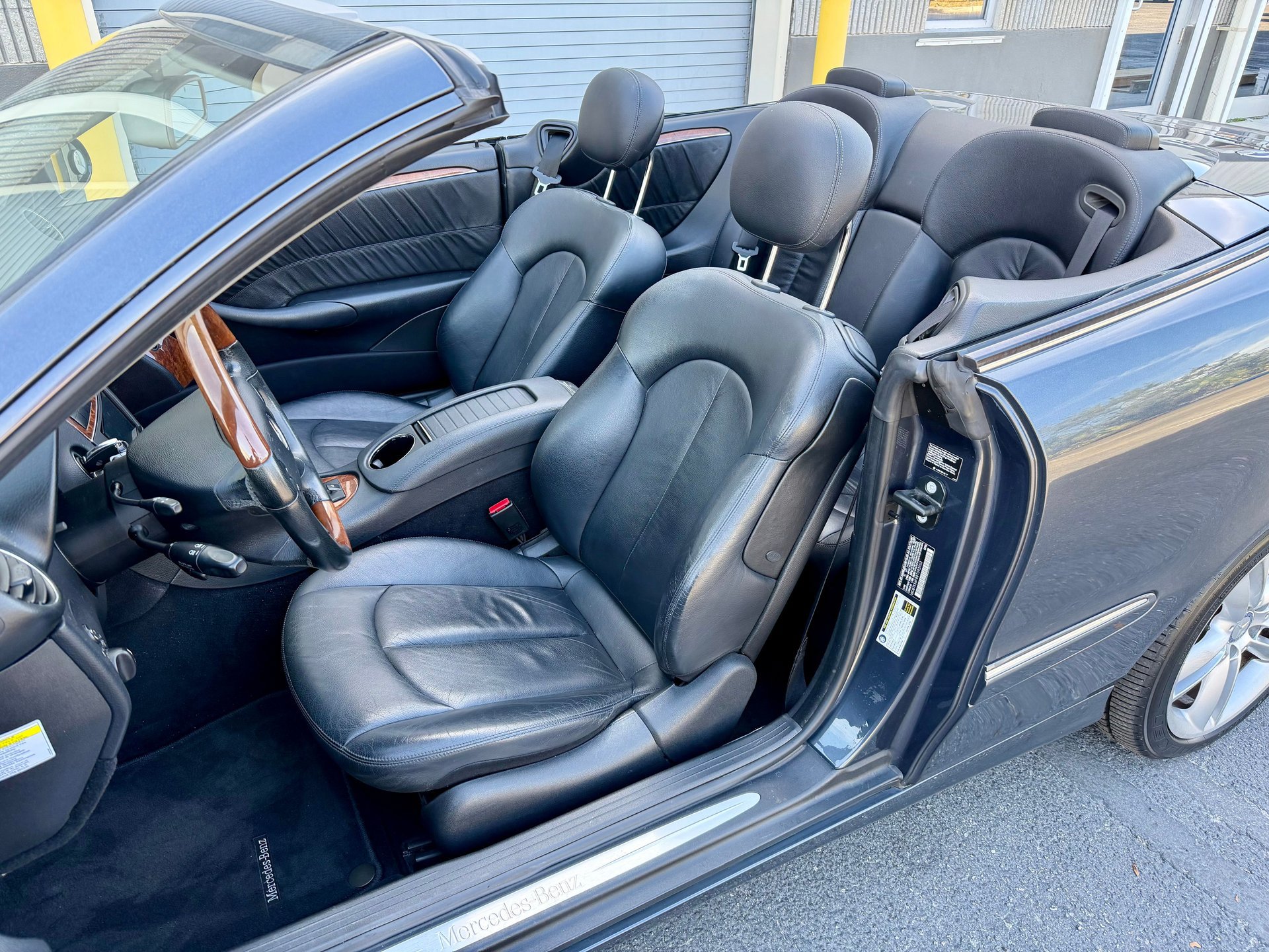Used 2008 Mercedes-Benz CLK 350 Cabriolet image 40