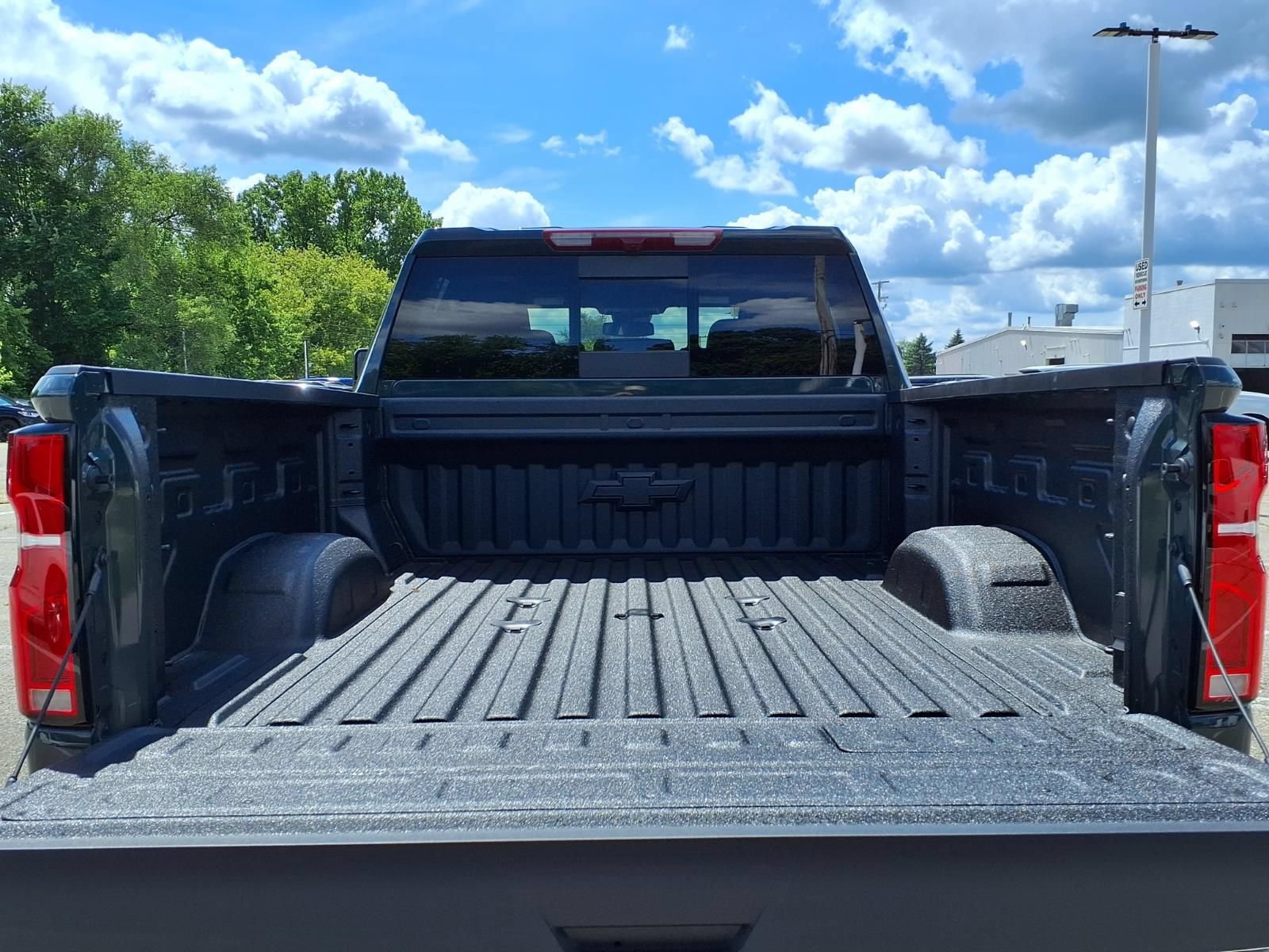 New 2026 Chevrolet Silverado 3500 LT w/ Trail Boss Package AWD/4WD image 8