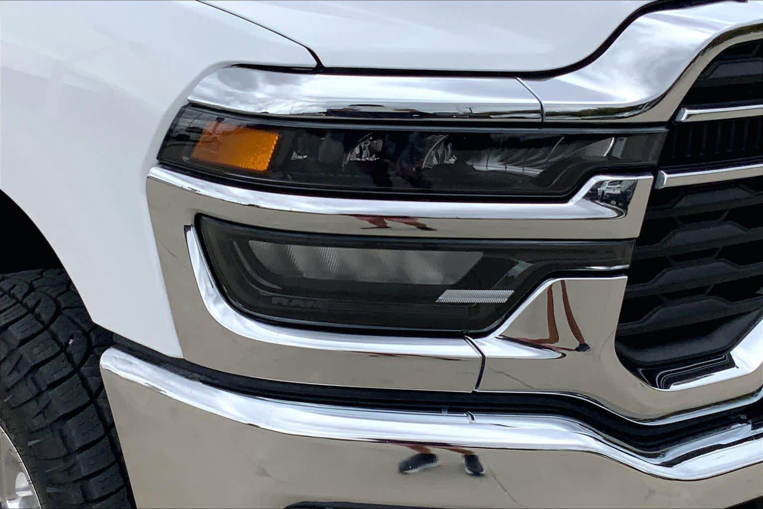 Used 2025 RAM 2500 Big Horn AWD/4WD image 24