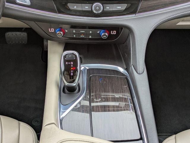Used 2019 Buick Enclave Essence FWD image 19
