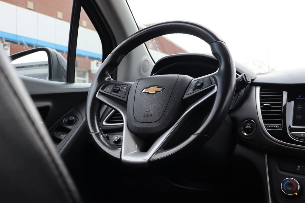 Used 2019 Chevrolet Trax LT w/ LT Convenience Package image 37