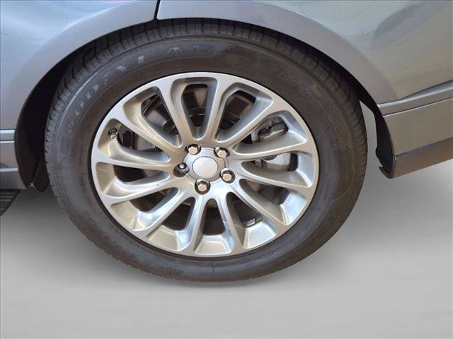 Used 2019 Land Rover Range Rover HSE AWD/4WD image 24