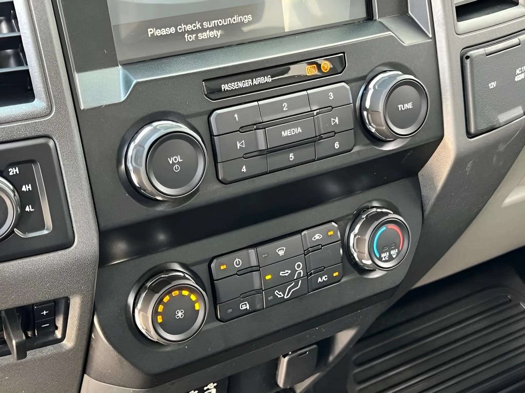 Used 2019 Ford F450 XL w/ STX Appearance Package AWD/4WD image 19