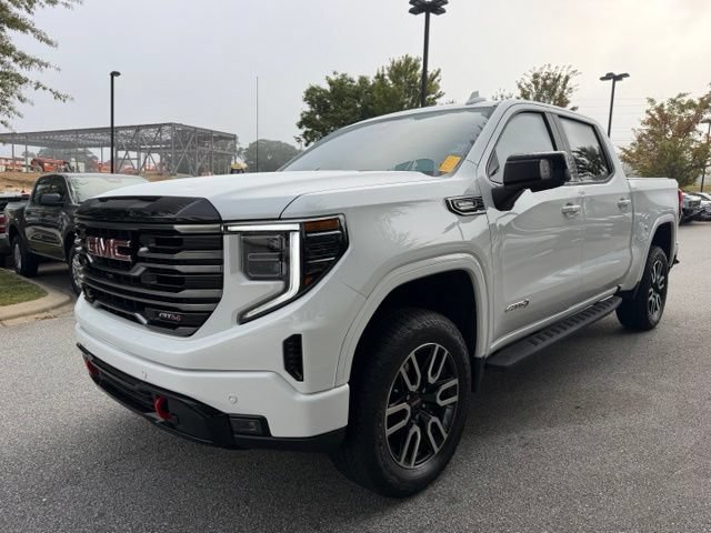 Used 2025 GMC Sierra 1500 AT4 w/ AT4 Premium Package AWD/4WD image 1