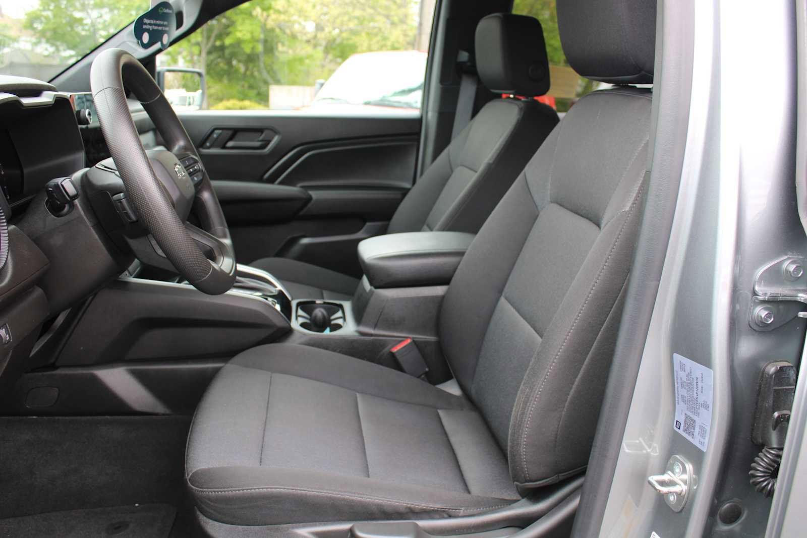 Used 2023 Chevrolet Colorado Trail Boss w/ Advanced Trailering Package AWD/4WD image 9