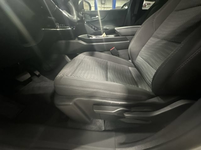 Used 2025 Chevrolet Equinox LT w/ Safety and Technology Package FWD image 18