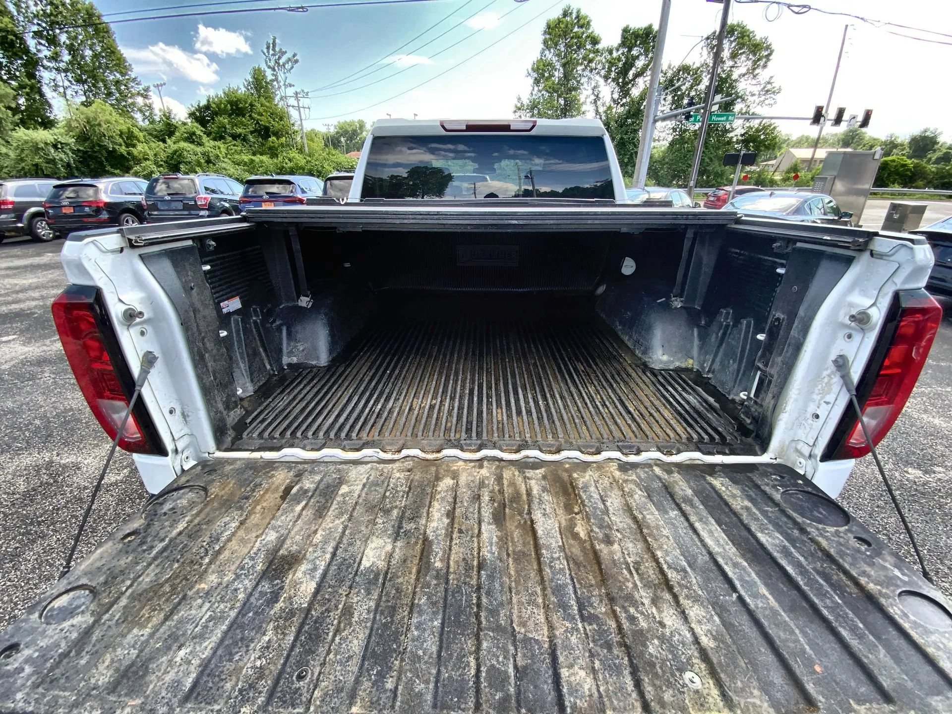 Used 2022 GMC Sierra 1500 Pro w/ Pro Value Package AWD/4WD image 18