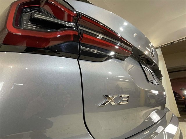 Used 2024 BMW X3 xDrive30i w/ Convenience Package w/ZPA image 12