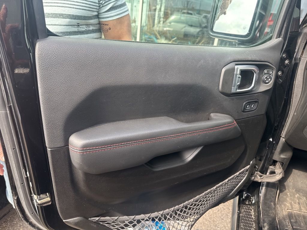 Used 2022 Jeep Wrangler Rubicon w/ LED Lighting Group AWD/4WD image 10