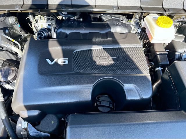 Used 2023 Nissan Pathfinder SL AWD/4WD image 31