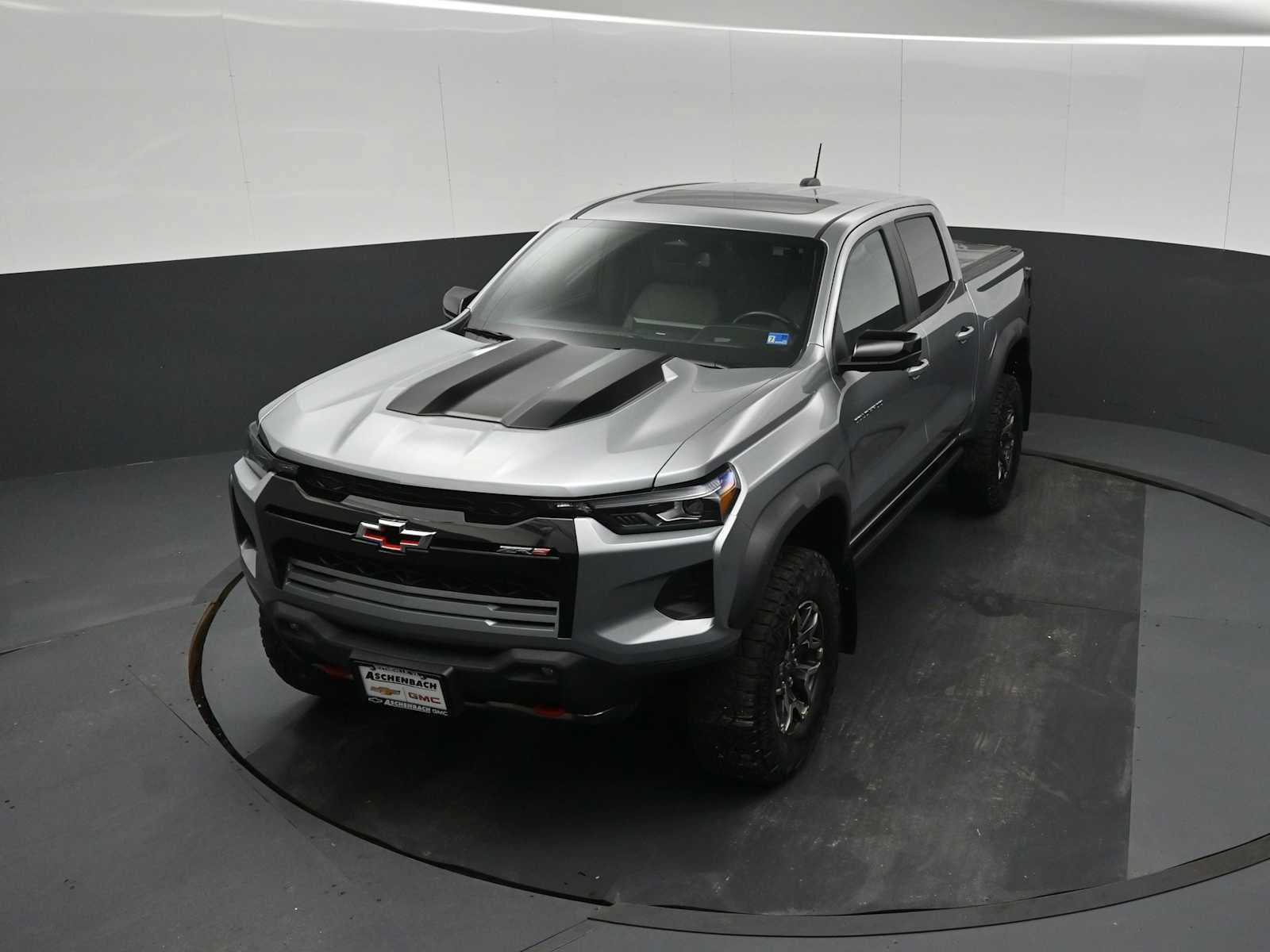 Used 2024 Chevrolet Colorado ZR2 w/ ZR2 Convenience Package III AWD/4WD image 12