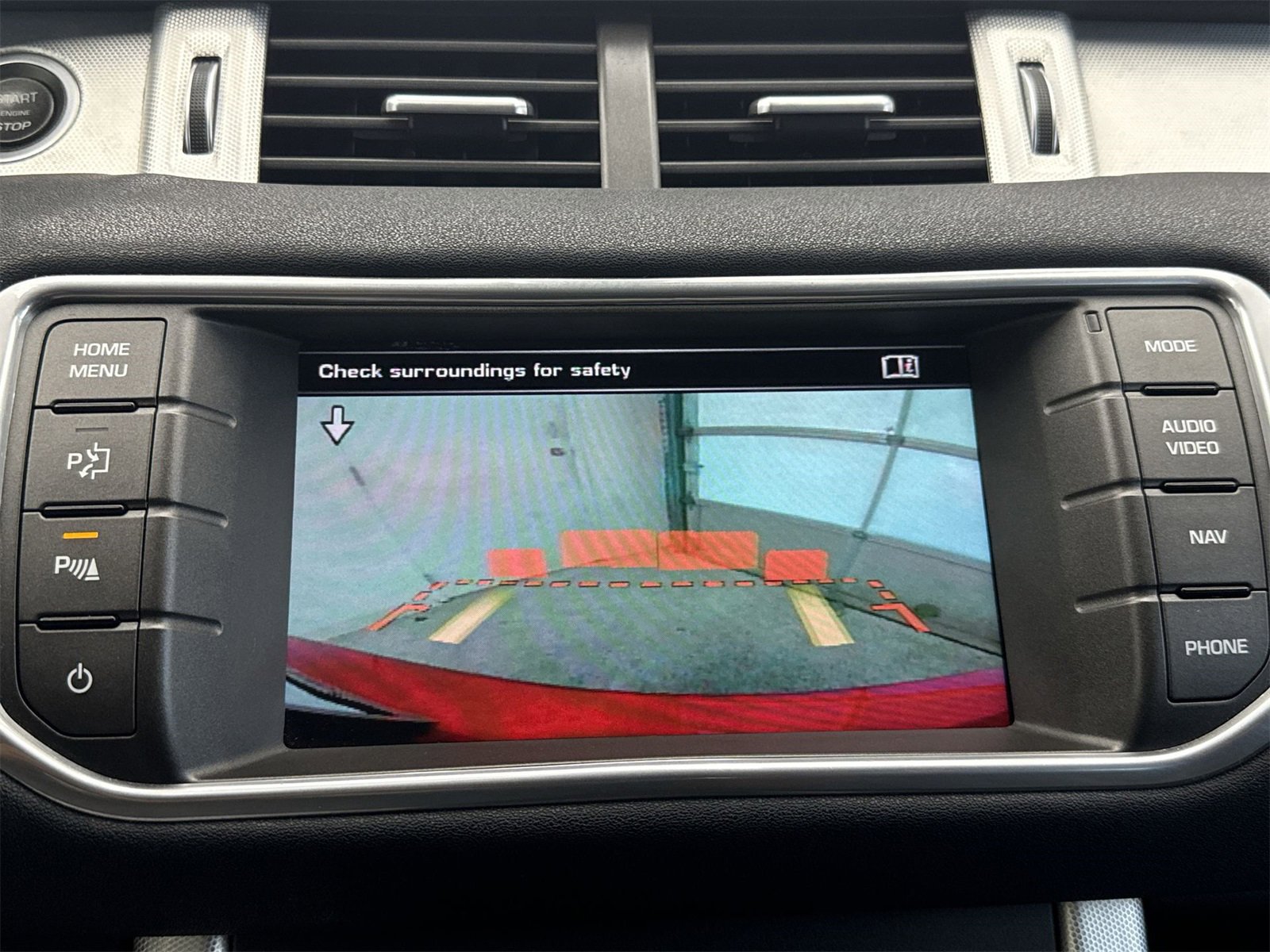 Used 2015 Land Rover Range Rover Evoque Dynamic image 19