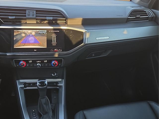 Used 2025 Audi Q3 2.0T Premium image 20