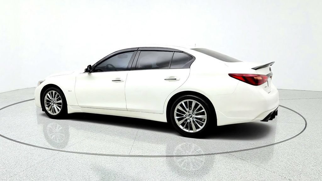 Used 2019 INFINITI Q50 Luxe w/ Essential Package (3.0T Luxe) AWD/4WD image 7
