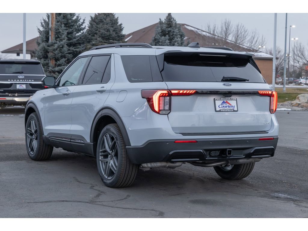 New 2026 Ford Explorer ST-Line w/ ST-Line Street Pack image 5