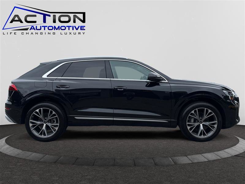 Used 2024 Audi Q8 Premium Plus w/ Premium Plus Package image 9