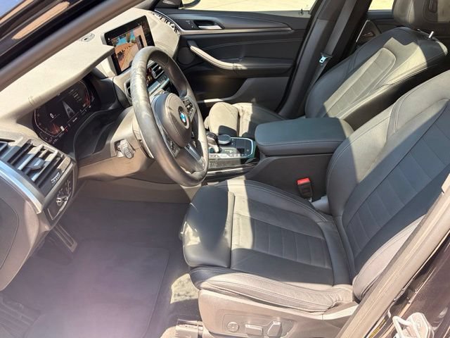 Used 2025 BMW X4 xDrive30i w/ Premium Package AWD/4WD image 11