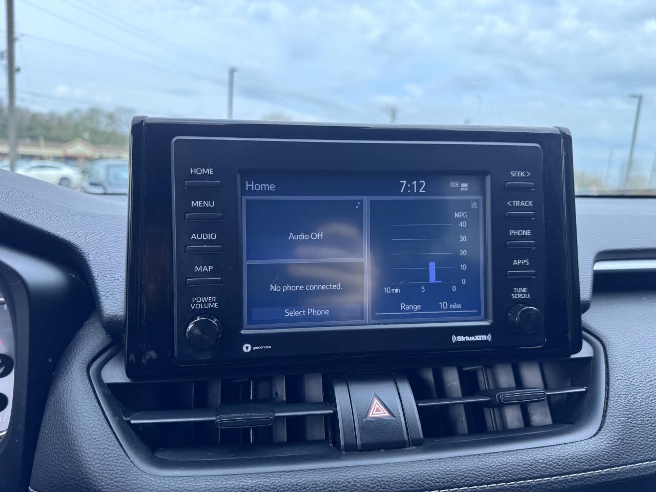 Used 2020 Toyota RAV4 LE FWD image 20