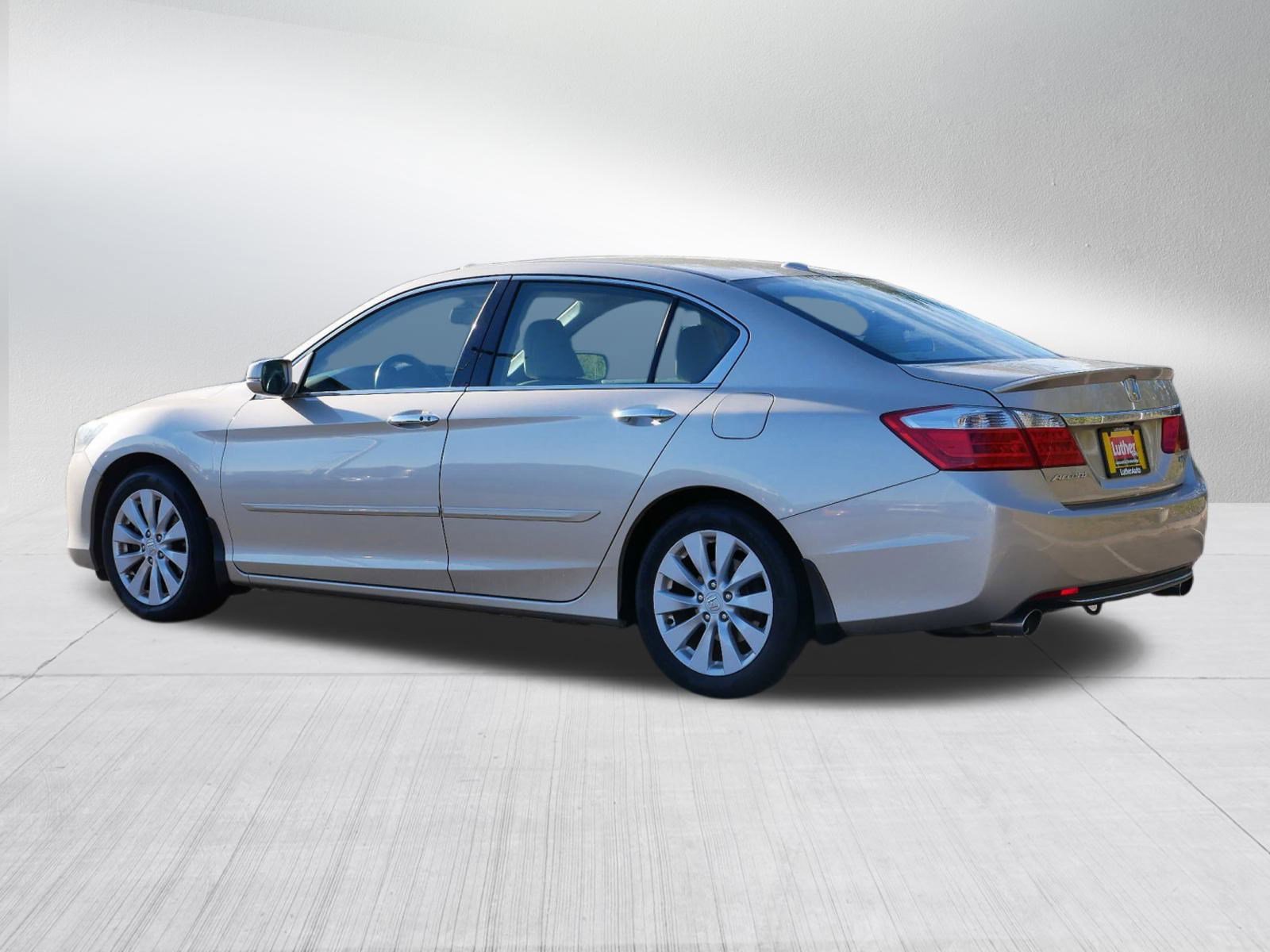 Used 2015 Honda Accord EX-L image 5