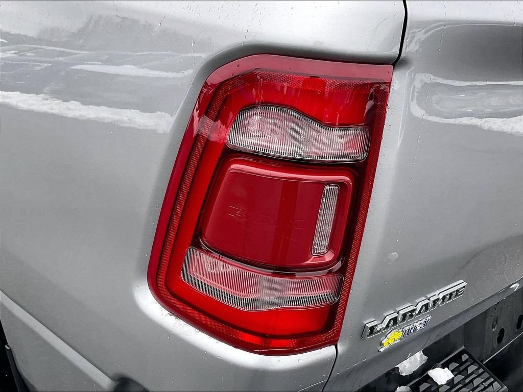 Used 2024 RAM 1500 Laramie AWD/4WD image 30
