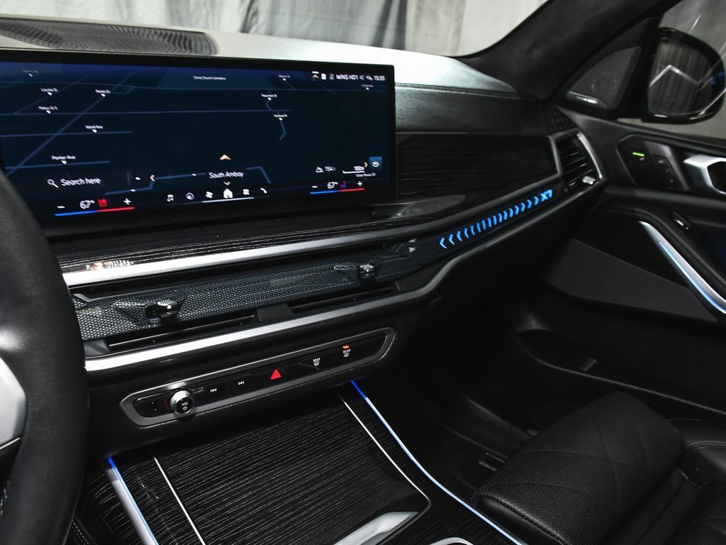 Used 2024 BMW X7 xDrive40i w/ Executive Package image 57