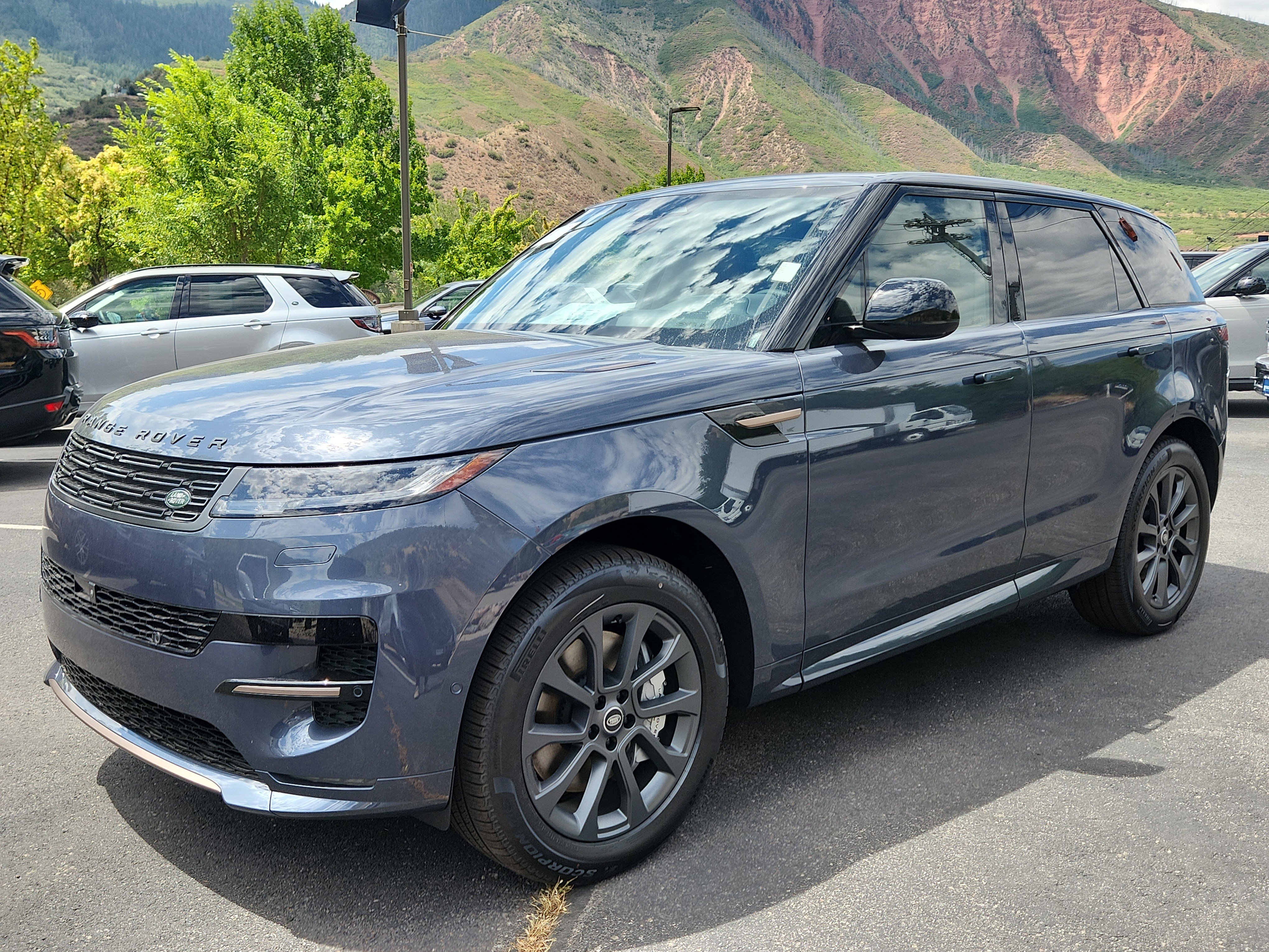 New 2025 Land Rover Range Rover Sport Dynamic SE image 6