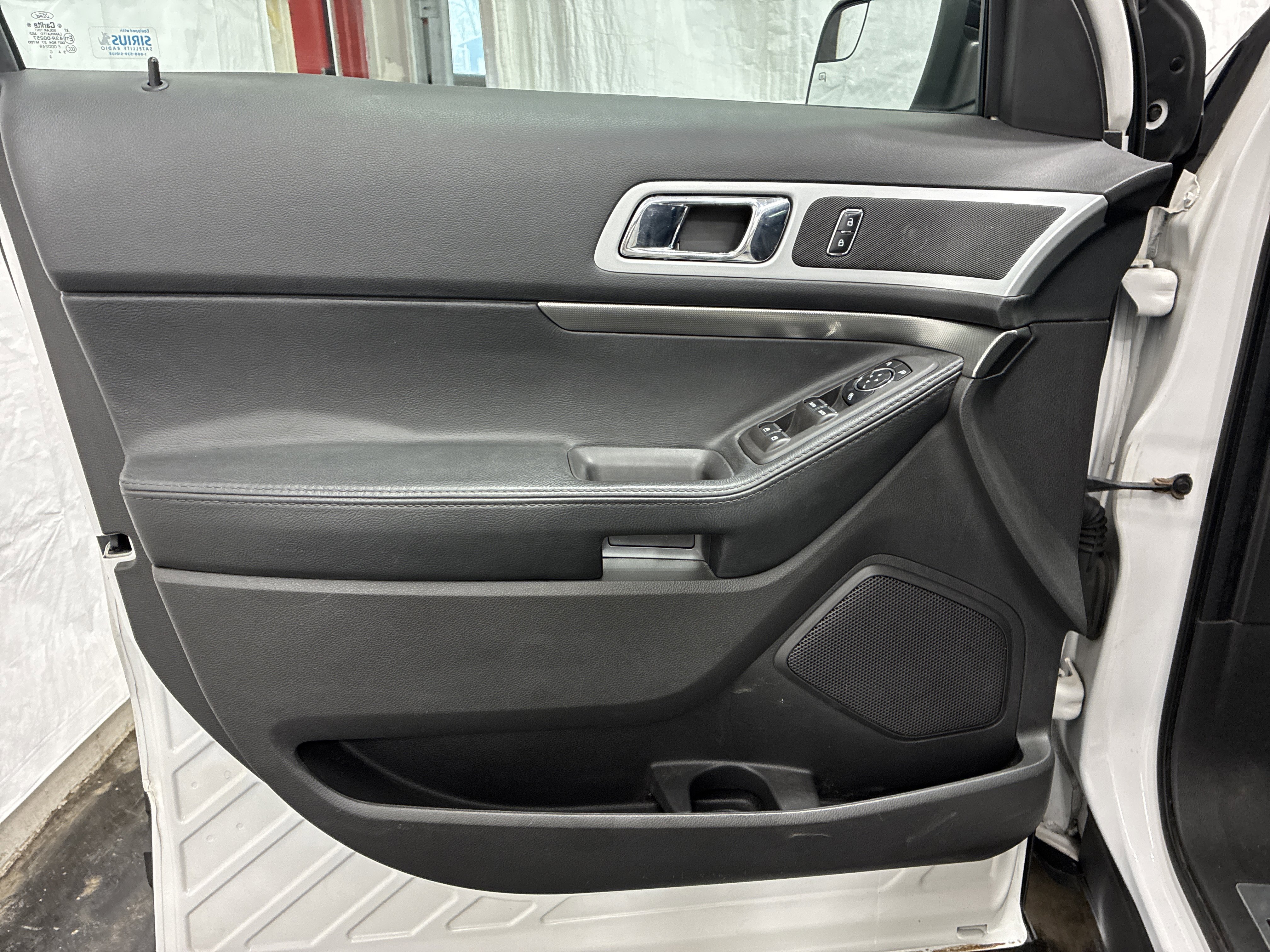 Used 2014 Ford Explorer Sport AWD/4WD image 14