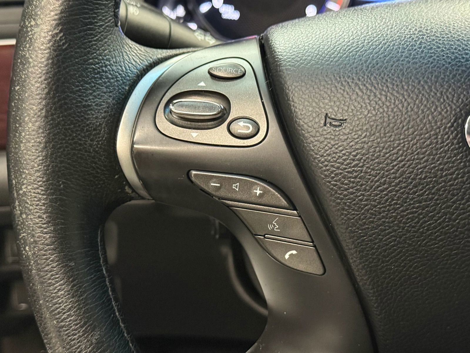 Used 2012 INFINITI M37 w/ Premium Pkg image 29