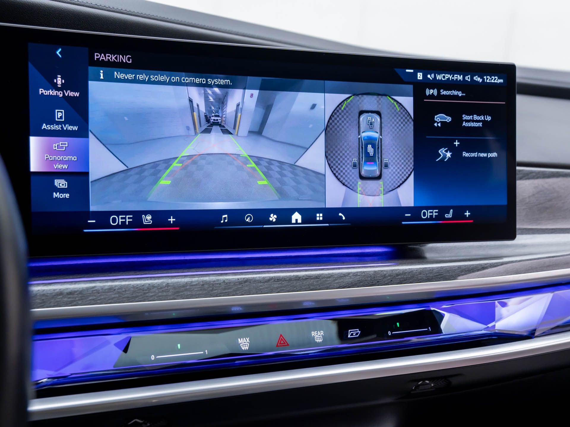 Used 2023 BMW i7 xDrive60 w/ Executive Package 2 image 25