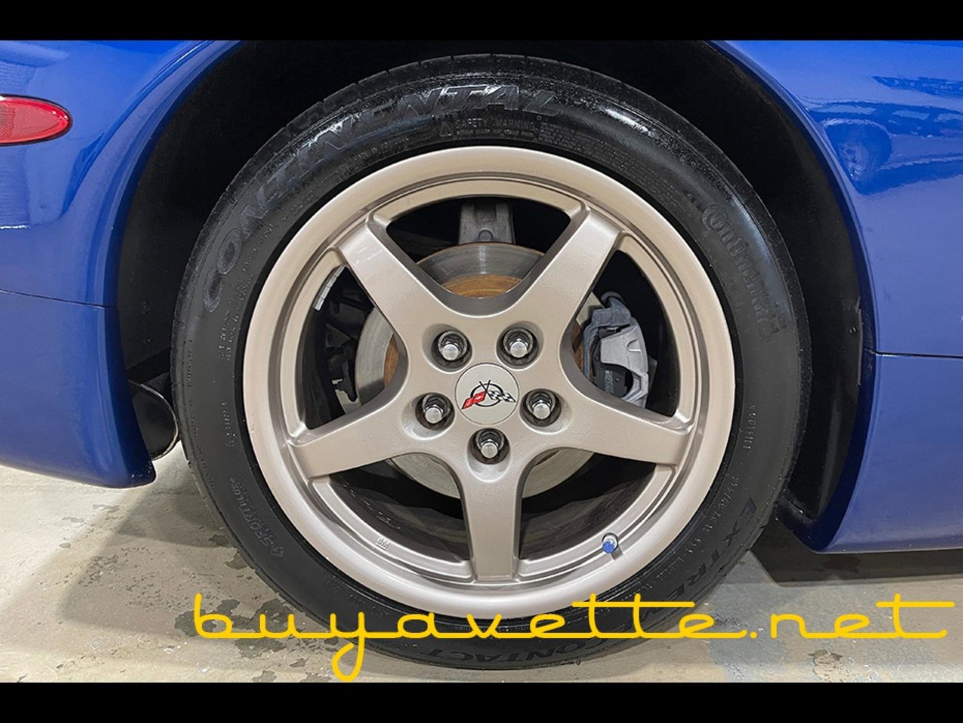 Used 2002 Chevrolet Corvette Coupe w/ Preferred Equipment Group2 image 11