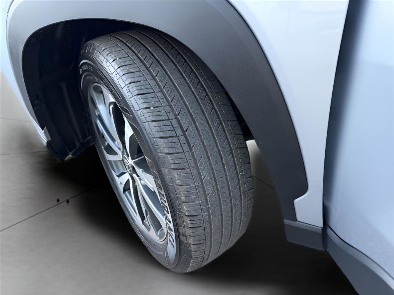 Used 2025 Toyota Corolla Cross XLE image 29