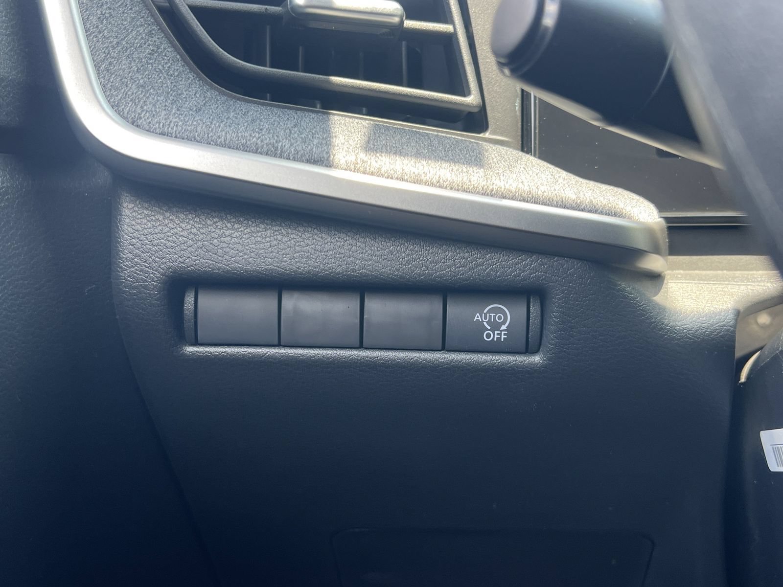 New 2026 Nissan Kicks SV w/ Cold Weather Package FWD image 12