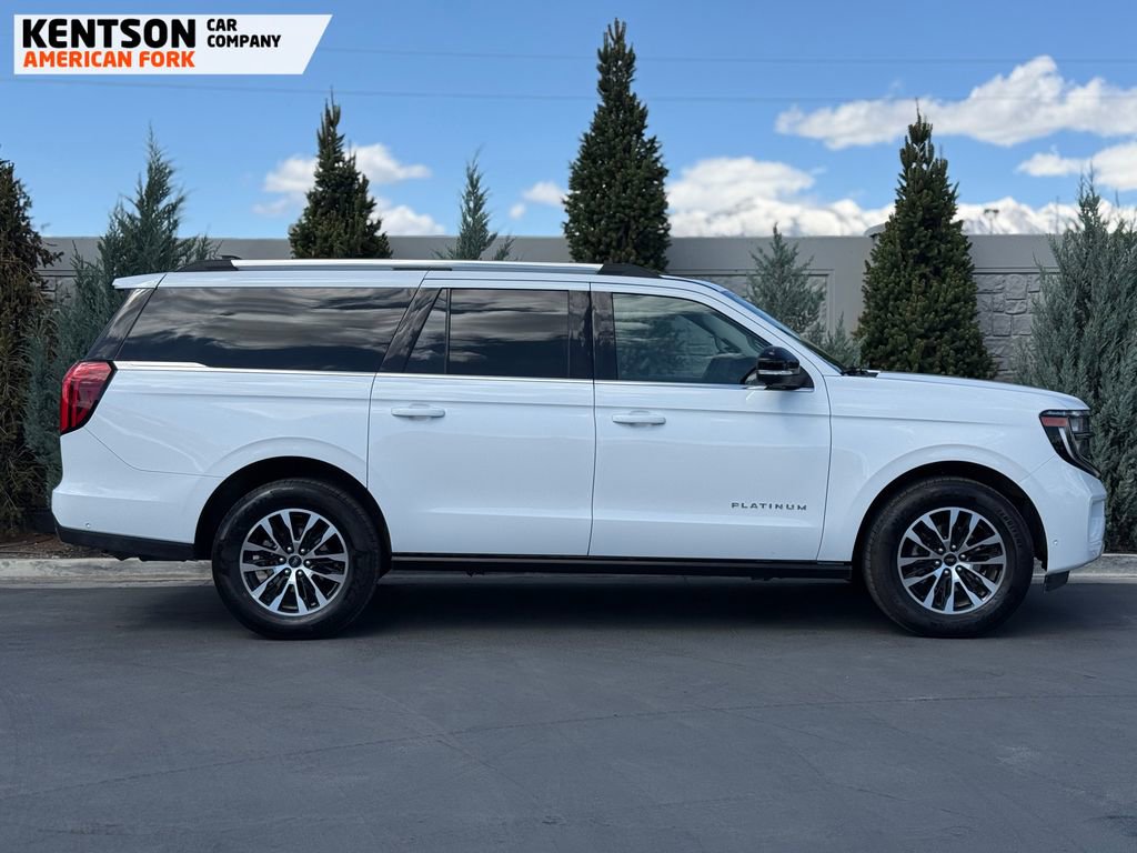 Used 2025 Ford Expedition Max Platinum image 11