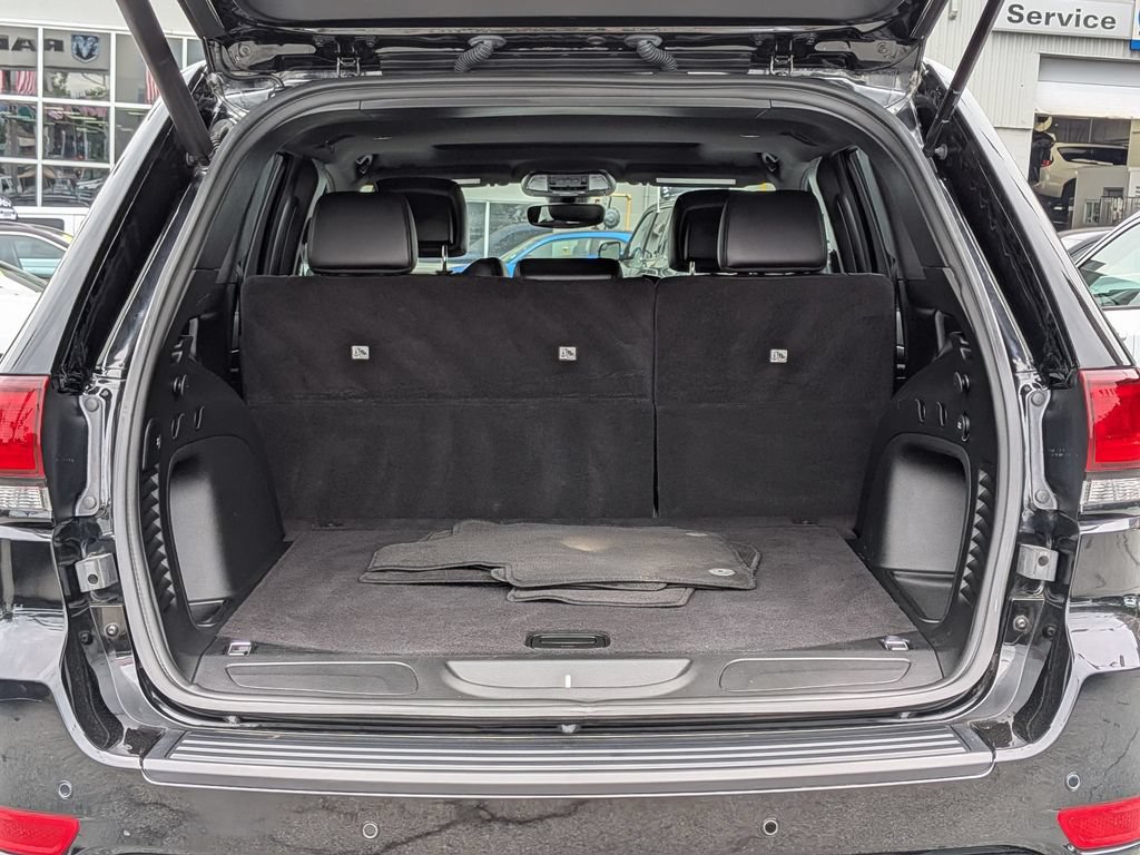 Used 2022 Jeep Grand Cherokee Laredo X AWD/4WD image 8