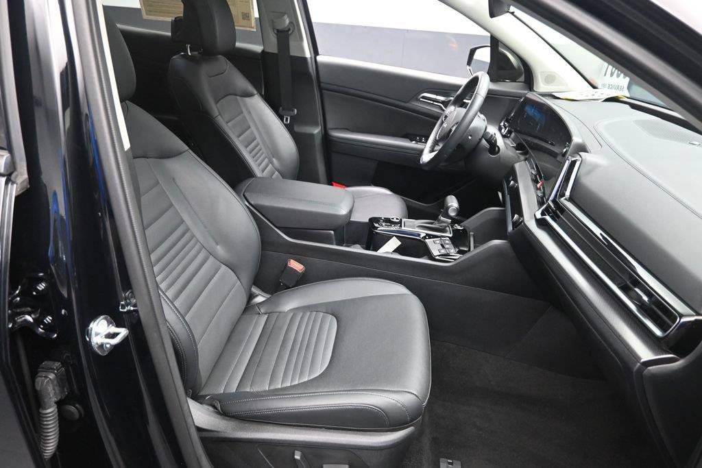 Used 2025 Kia Sportage SX FWD image 29