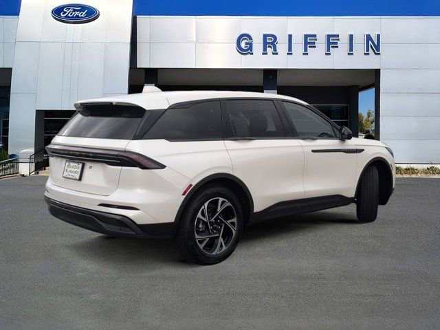 New 2026 Lincoln Nautilus Premier w/ Equipment Group 102A image 4