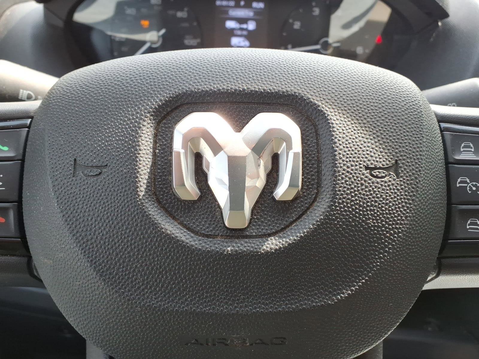 Used 2025 RAM ProMaster 3500 w/ Convenience Group FWD image 15