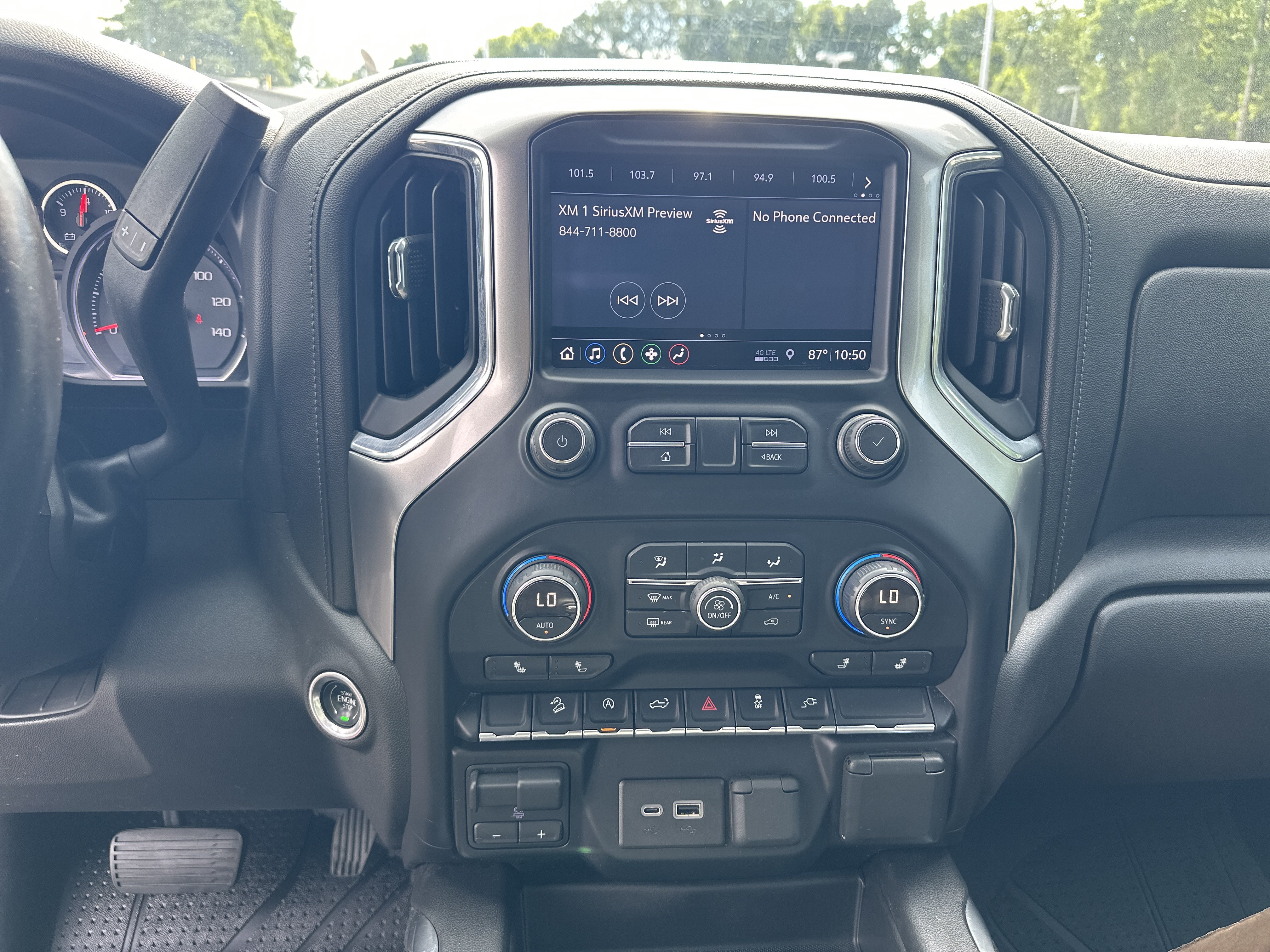 Used 2019 Chevrolet Silverado 1500 RST AWD/4WD image 29