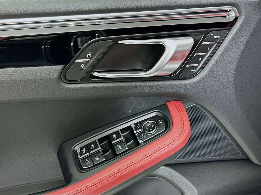 New 2026 Porsche Macan AWD/4WD image 20