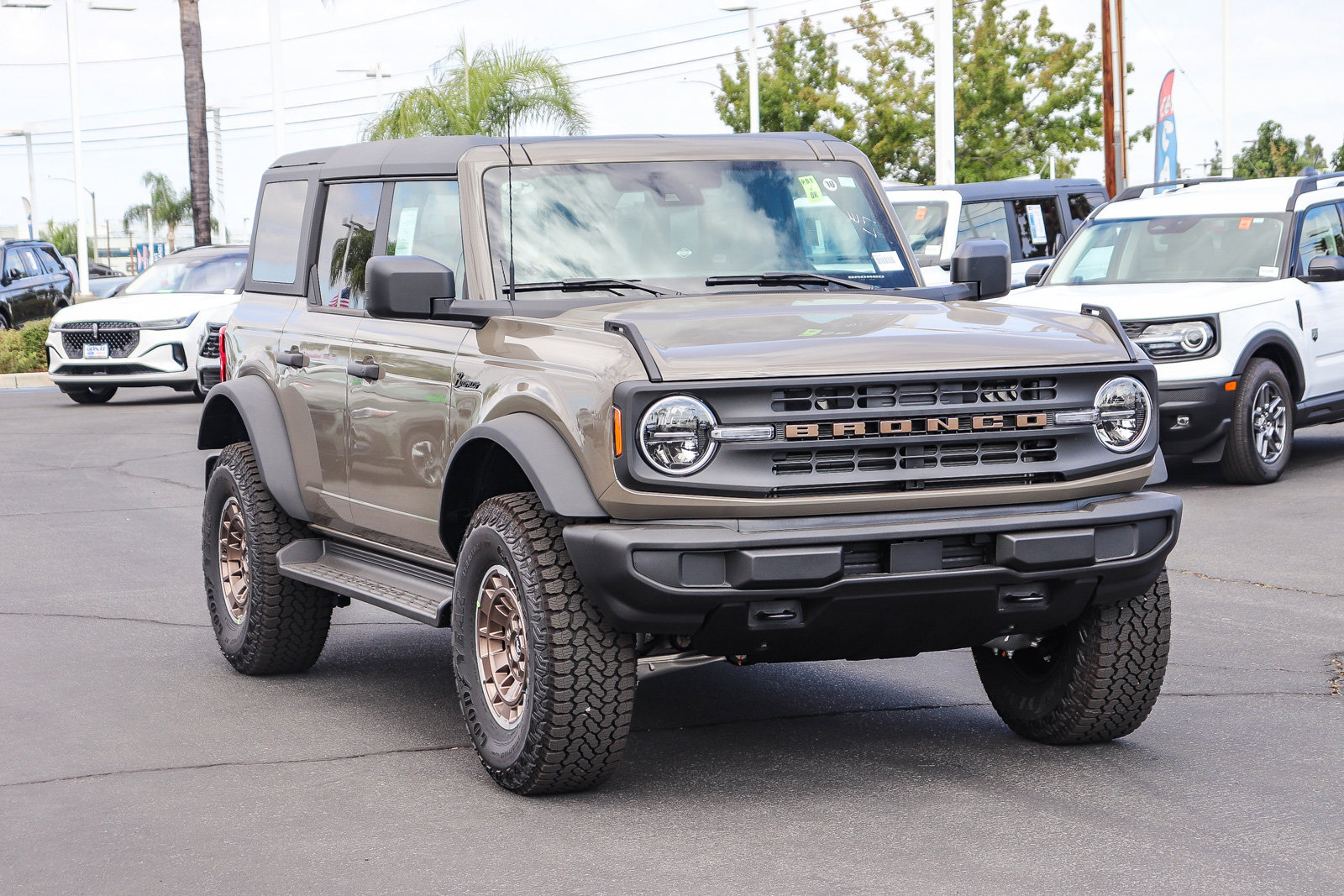 New 2026 Ford Bronco Big Bend AWD/4WD image 3