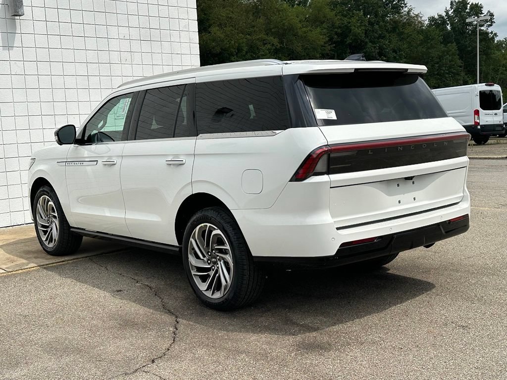New 2027 Lincoln Navigator Reserve AWD/4WD image 32