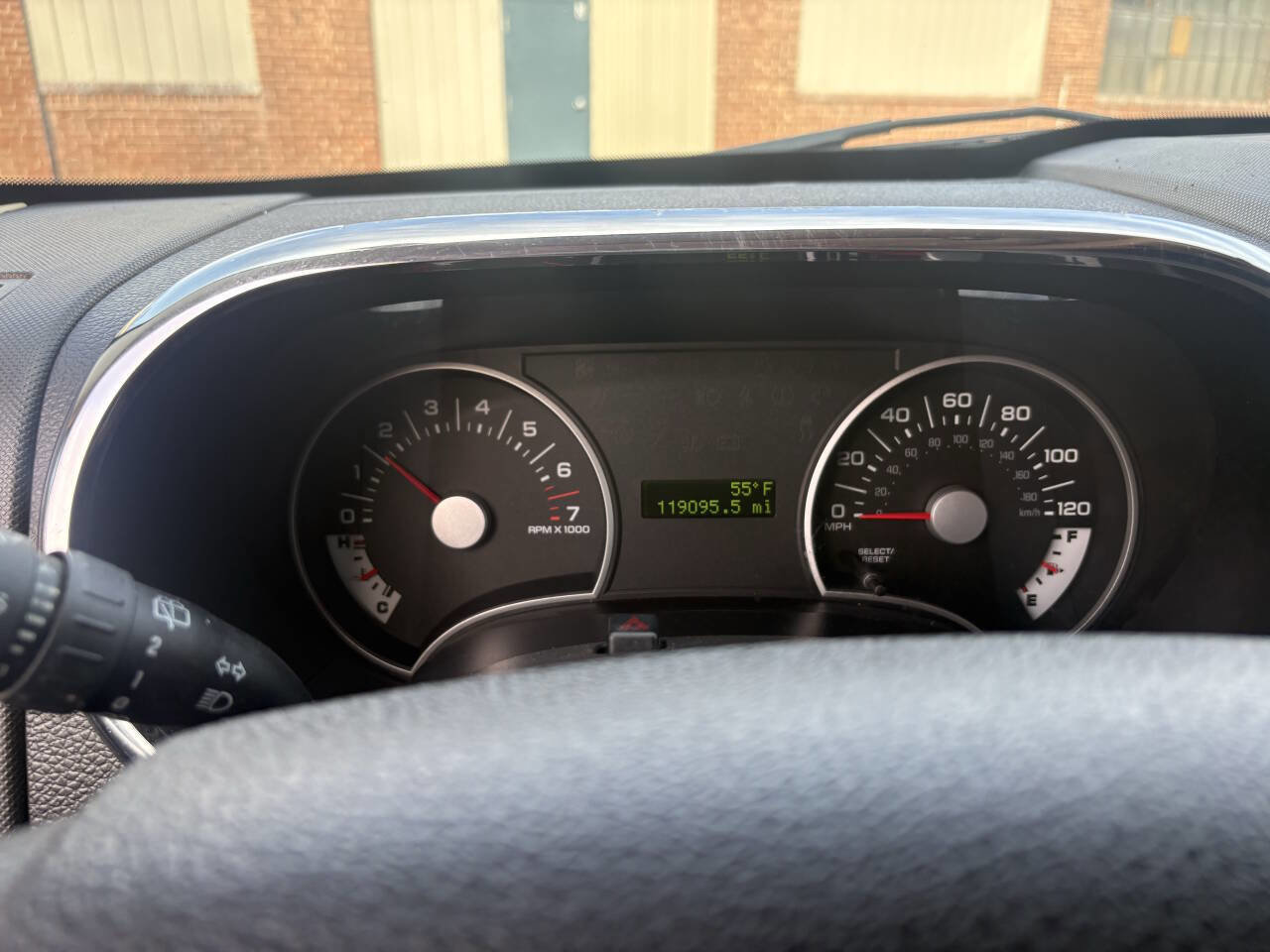 Used 2010 Ford Explorer XLT image 21