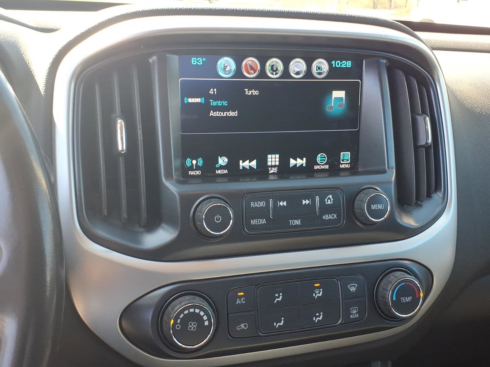 Used 2018 Chevrolet Colorado LT w/ LT Convenience Package AWD/4WD image 19