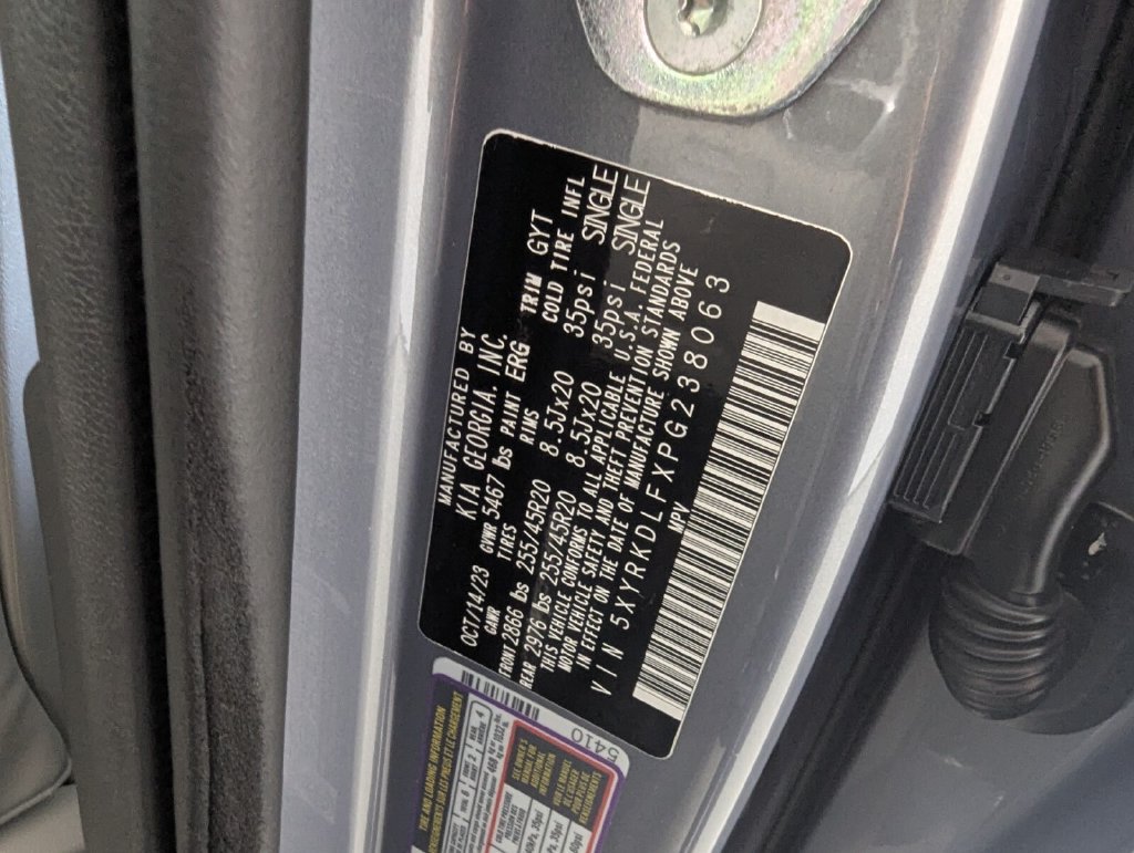 Used 2023 Kia Sorento SX AWD/4WD image 33