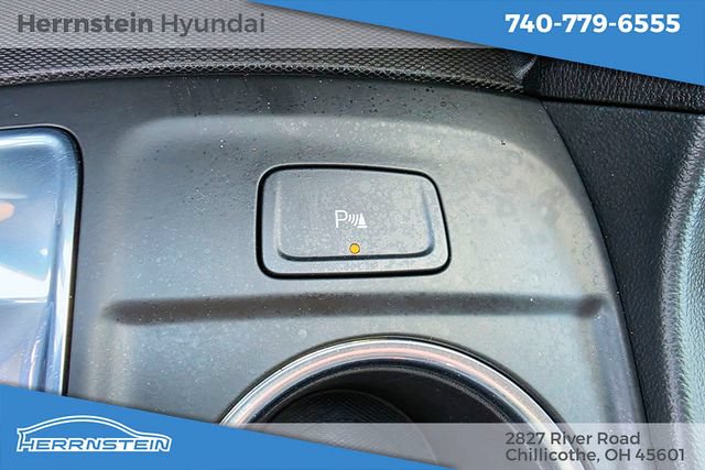 Used 2023 Chevrolet Equinox LT FWD image 23