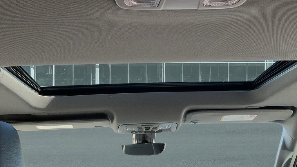 Used 2023 GMC Sierra 3500 Denali w/ Denali Ultimate Package image 26