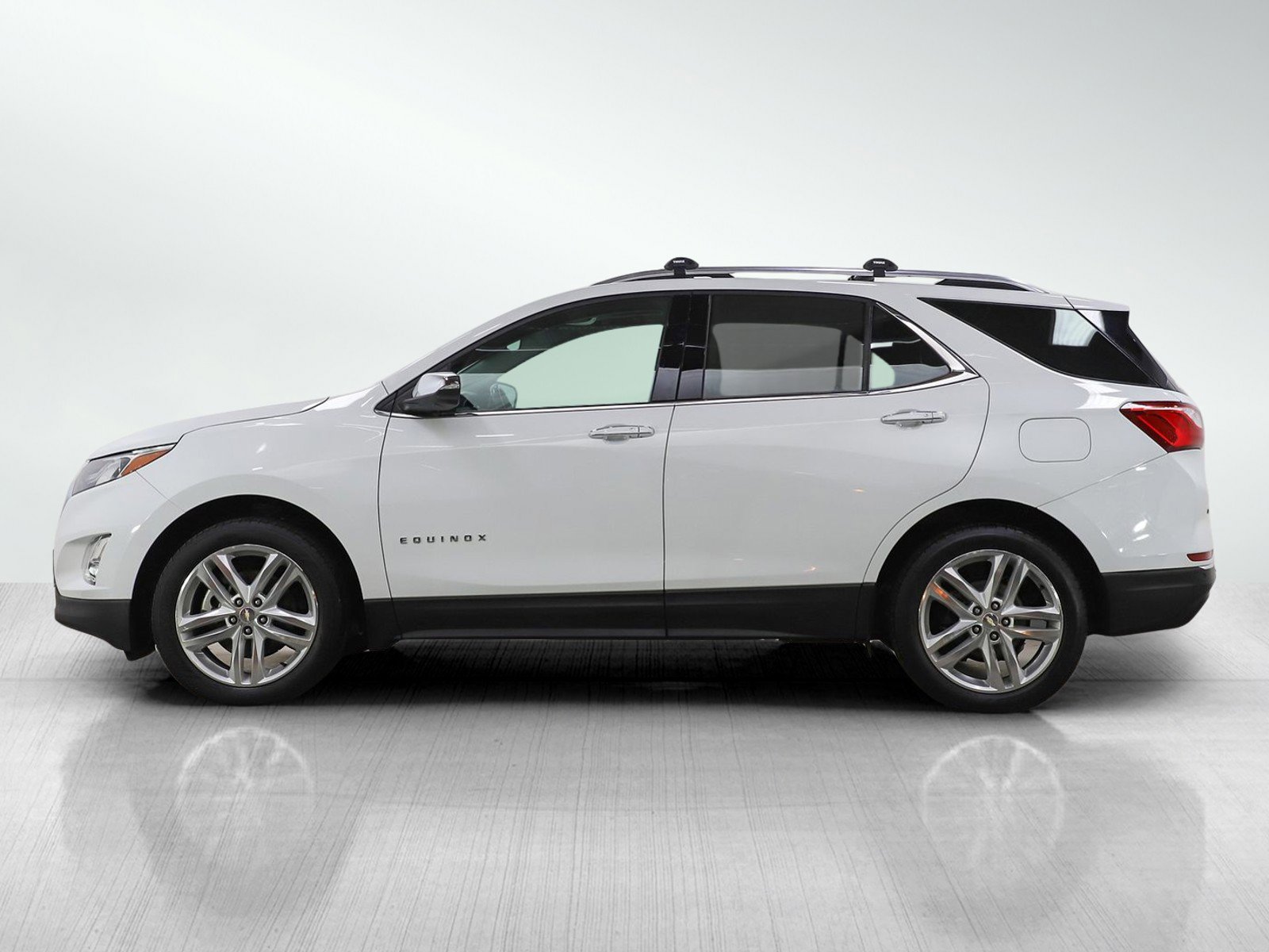 Used 2019 Chevrolet Equinox Premier image 2